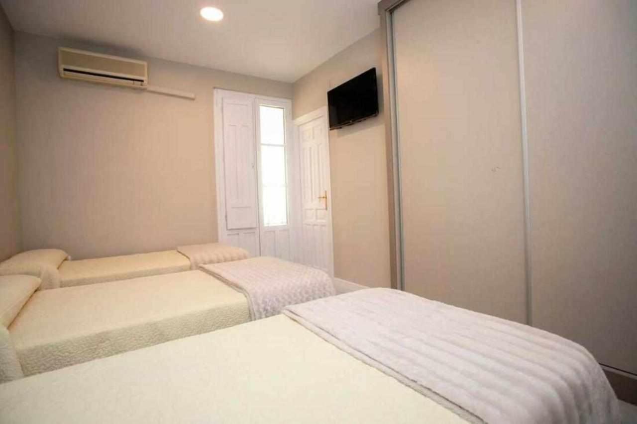 Hostal Viena Plaza Nueva غرناطة المظهر الخارجي الصورة