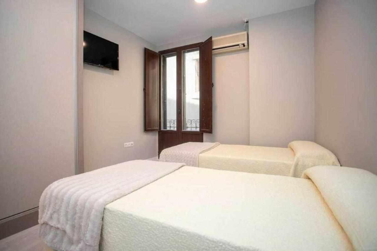 Hostal Viena Plaza Nueva غرناطة المظهر الخارجي الصورة