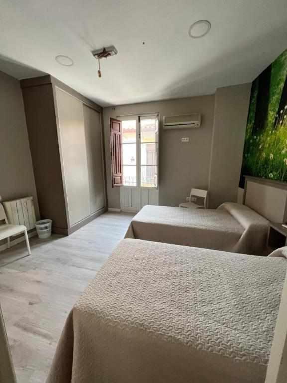 Hostal Viena Plaza Nueva غرناطة المظهر الخارجي الصورة