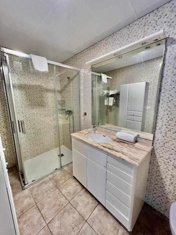 Hostal Viena Plaza Nueva غرناطة المظهر الخارجي الصورة